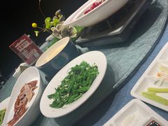 -凤凰园烤鸭店·唐山菜·传承花椒肉(老唐丰路店)