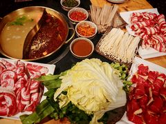 -顶顶汤火牛排火锅·经典铜锅涮肉