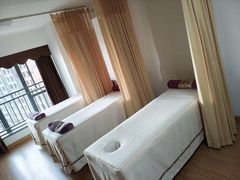 -顺则昌推按正骨理疗