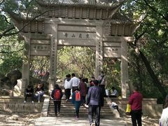 -灵岩山风景区