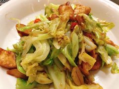 莲花白炒馕-伊带伊路新疆美食府(呼家楼店)