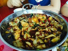 干锅鱼泡-万佛湖许老大铁锅鱼(黑金冠店)
