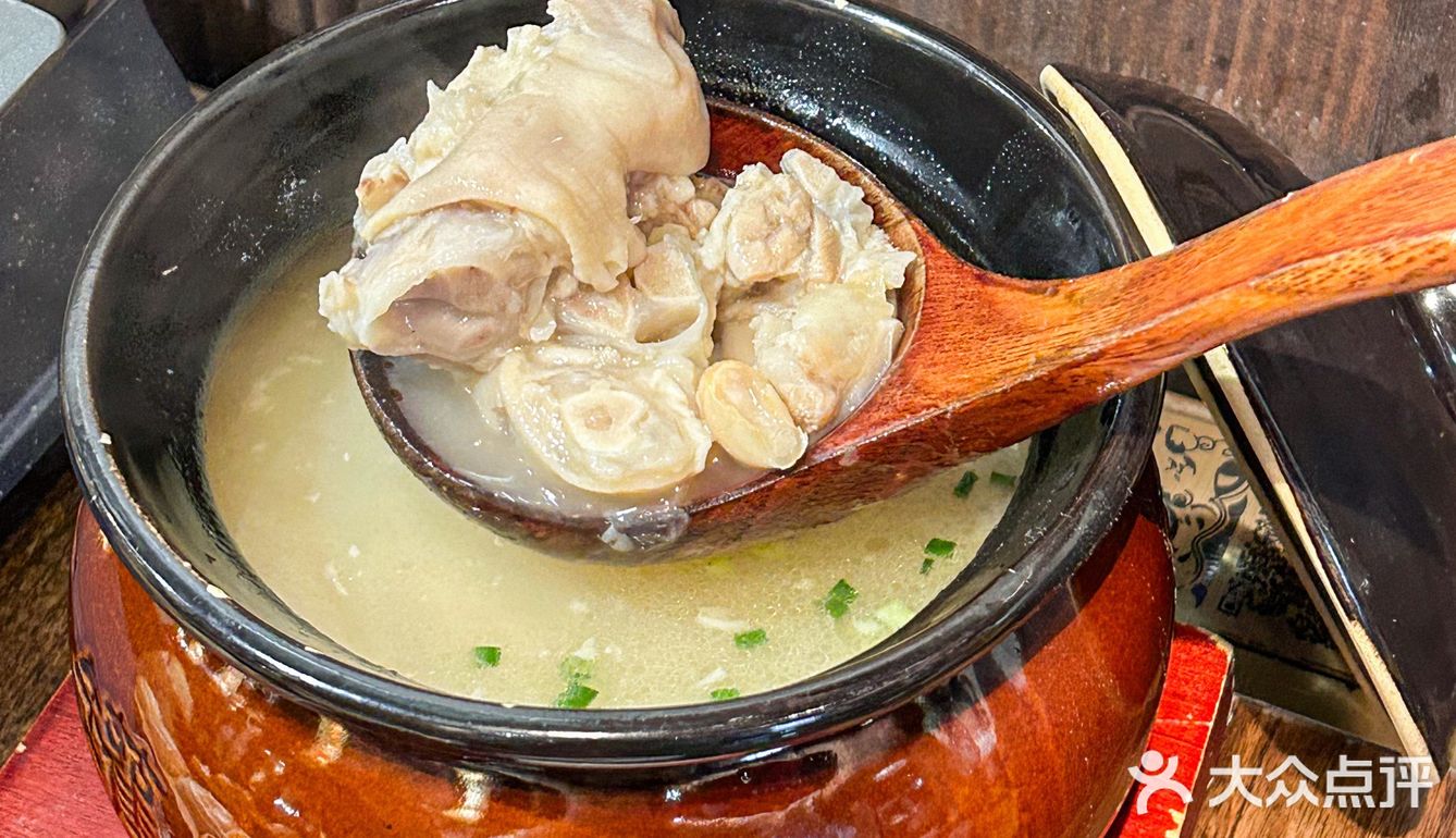🌶️🔥🐔 来自重庆的川菜，终于来杭州！🍗👧💃