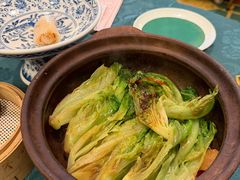 啫啫生菜煲-誉八仙粤菜(万象天地店)