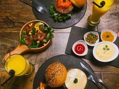 -HIGH FIVE哈福手工汉堡(桂林路店)