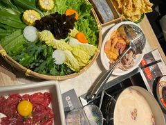 -尚尚仙·酸汤猪手·猪肚鸡火锅(华联万柳购物中心店)