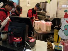 -沪上阿姨鲜果茶(华新大街店)