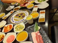 -木槿花韩式炭烤·熟成肉工坊(孙文东路店)