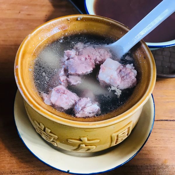 山药排骨瓦罐汤