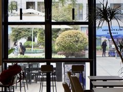 靠窗位-野鸽子咖啡(中航店)