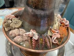 -一口猪海鲜浑锅·东北家常菜