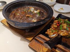 -老码头黑皮肘子锅包肉(赣水路店)