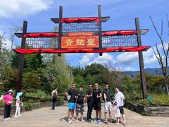 -梭布垭石林景区