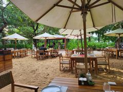 -三亚艾迪逊酒店·海滩烧烤 BARBACOA·现场乐队·浪漫晚餐·烧烤海鲜