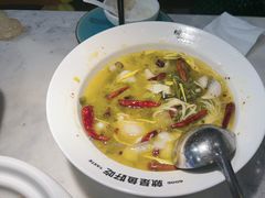 -酸渡·老坛酸菜鱼·现炒下饭菜(港惠新天地店)