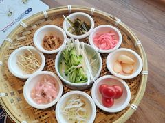 -包整·丝娃娃(一览甲秀楼风景店)