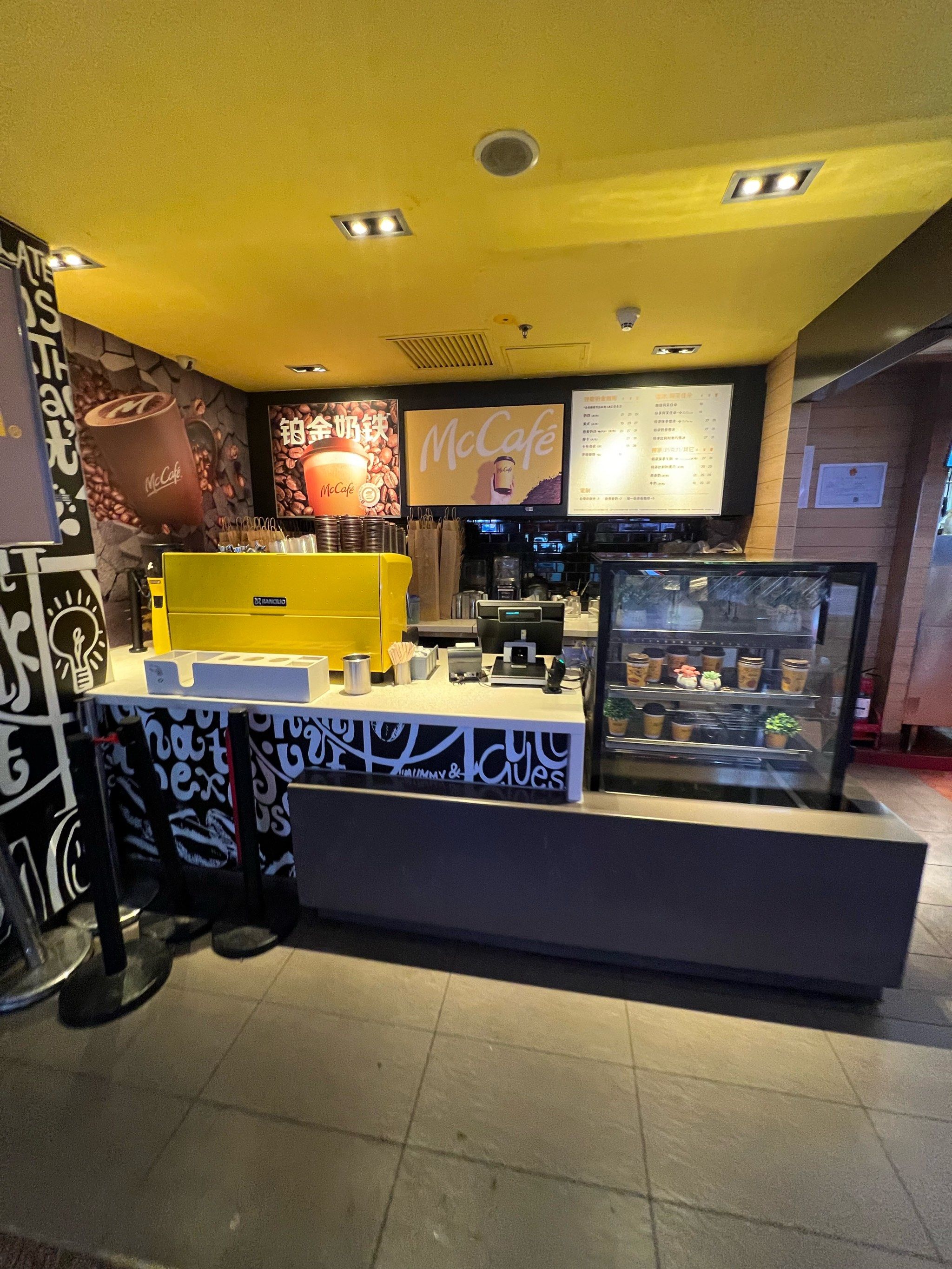 尽享美味,尽在西式快餐之都