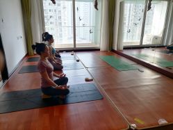 -Yvon yoga 瑜伽·精准体态管理中心