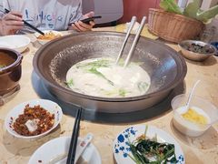 -陈大锅·岳阳鱼馆·地道岳阳菜(美食街店)