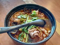 香辣牛肉米线-老妈米线(港龙店)