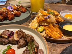 -HIGH FIVE哈福手工汉堡(桂林路店)