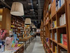 -百新书局(尚悦湾店)