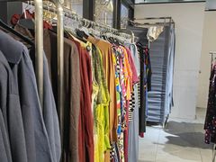 -Max Mara(王府井奥莱·香江小镇店)