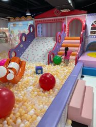 -蹦蹦乐园(南桥百联店)