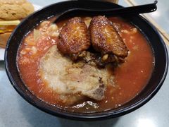 番茄浓汤鸡翅猪扒通粉-华嫂冰室(尖沙咀店)