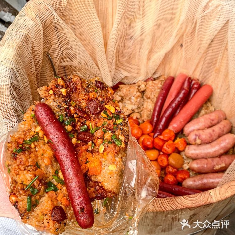 终于在南昌吃到了贵州糯米饭！！好好吃啊[流泪]