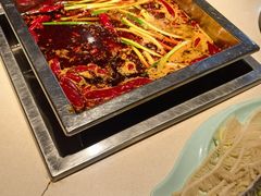 -二荆条·蜀鲜汇城市森林火锅