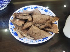 -吾穆勒蓬灰牛肉面·清真(北滨河中路店)