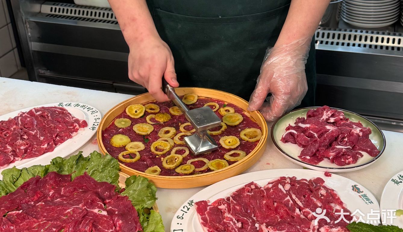 重庆40℃的天我居然在勒家店狂炫三碗饭…