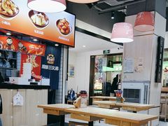 -魔都三兄弟酸辣粉·蘸卤炸串(虹桥万科店)