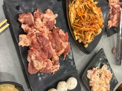 -啊美丽炭火烤肉(滑翔一店)