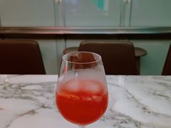 -Whisper Bar 