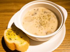 奶油鸡肉蘑菇汤-香草叶披萨·咖啡·啤酒(翰林邻里中心店)