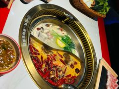 -欠火锅·水牛毛肚·团建聚餐·生日宴(何山路店)