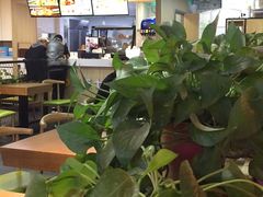 大堂-华莱士炸鸡汉堡(崇文门搜秀城店)