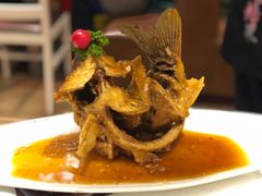 糖醋鲤鱼-闫府私房菜·百年鲁菜(恒隆店)