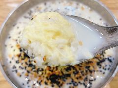 -白翔甜食店