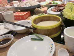 -龙聚德北京烤鸭(沙坪坝华宇A馆店)