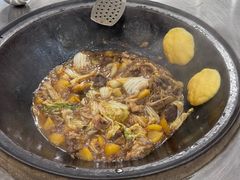 -粘豆包柴火铁锅炖