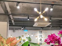 大堂-火胖子肥肠煲·始于1998(南山村店)