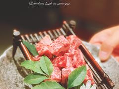-铭牛烧肉·和牛海鲜自助(高新月牙湖店)