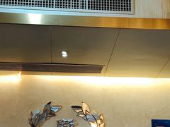 -香港新发烧腊茶餐厅(万象店)