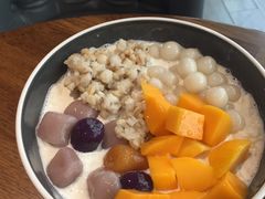 -三花奶奶的甜品(百联嘉定购物中心店)