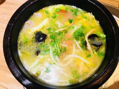 -妈妈故事米线(市府恒隆店)