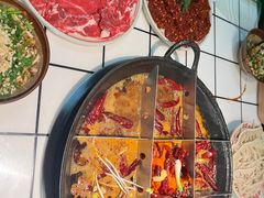 -扎起市井老火锅(乐山总店)