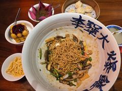 -李犟大爆鳝面·手工蟹黄包(湖滨西湖店)